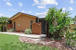 6322 Royal Woods Dr, Fort Myers, FL 33908 - Photo 1