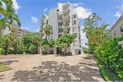 10562 Gulf Shore Dr #101/102, Naples, FL 34108 - Photo 1