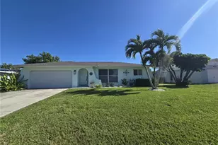 911 SE 32nd St, Cape Coral, FL 33904 - Photo 1
