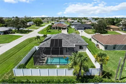 1016 SW 33rd Ter, Cape Coral, FL 33914 - Photo 1