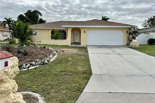1902 SE 14th St, Cape Coral, FL 33990 - Photo 1