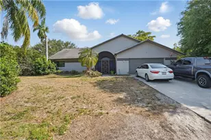 910 SE 19th Ln, Cape Coral, FL 33990 - Photo 1