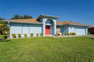 824 SE 3rd Pl, Cape Coral, FL 33990 - Photo 1