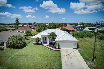 402 SW 25th Pl, Cape Coral, FL 33991 - Photo 1