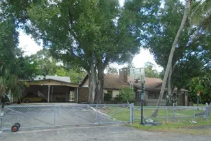 355 Kingston Dr S, Fort Myers, FL 33905 - Photo 1