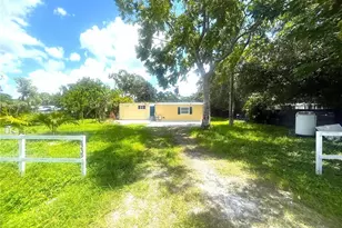 8239 Suncoast Dr, North Fort Myers, FL 33917 - Photo 1