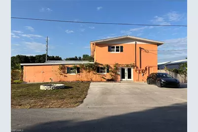 133 Florida Ave NW, Moore Haven, FL 33471 - Photo 1