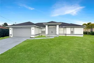 1005 SW 18th Ave, Cape Coral, FL 33991 - Photo 1