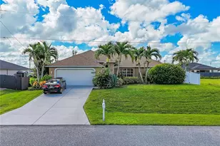 334 NE 17th St, Cape Coral, FL 33909 - Photo 1