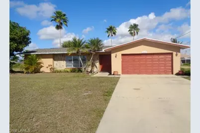 905 SW 40th Ter, Cape Coral, FL 33914 - Photo 1