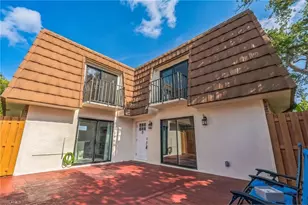 1428 Park Shore Cir, Fort Myers, FL 33901 - Photo 1