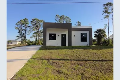 935 Panda Dr, Lehigh Acres, FL 33974 - Photo 1