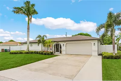 924 SE 16th St, Cape Coral, FL 33990 - Photo 1