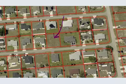 923 NE 10th Ln, Cape Coral, FL 33909 - Photo 1