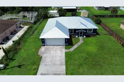 824 Unger Ave, Fort Myers, FL 33913 - Photo 1