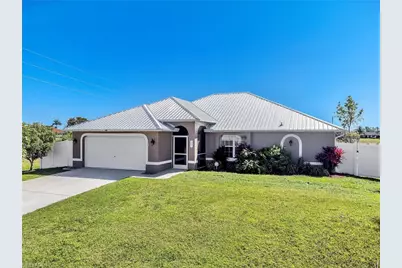 2707 NE 5th Pl, Cape Coral, FL 33909 - Photo 1