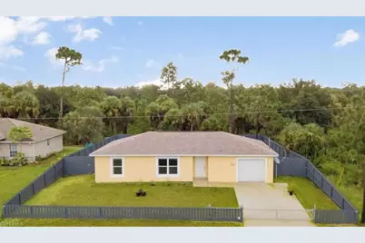 5007 Early Ln, Labelle, FL 33935 - Photo 1