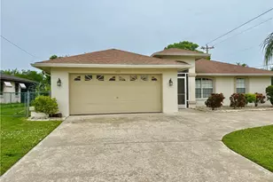 1618 SE 8th St, Cape Coral, FL 33990 - Photo 1
