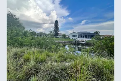 1414 NE 20th St, Cape Coral, FL 33909 - Photo 1