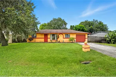 2100 Ponce Cir, Fort Myers, FL 33905 - Photo 1