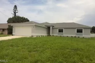 313 SE 17th Pl, Cape Coral, FL 33990 - Photo 1