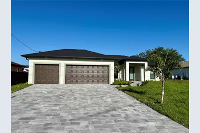 302 SW 14th Ave, Cape Coral, FL 33993 - Photo 1