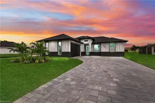 321 SE 2nd St, Cape Coral, FL 33990 - Photo 1