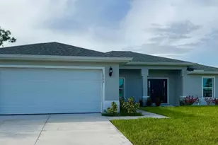 1708 NE 33rd Ln, Cape Coral, FL 33909 - Photo 1