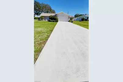 9390 Gulfstream Blvd, Englewood, FL 34224 - Photo 1