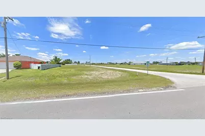 511 Diplomat Pkwy E, Cape Coral, FL 33909 - Photo 1