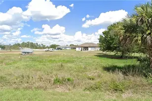 1259 Bacon Ave, Fort Myers, FL 33913 - Photo 1