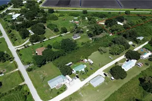 1114 Kidd Ln, Moore Haven, FL 33471 - Photo 1