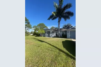 1029 NE 35th Ln, Cape Coral, FL 33909 - Photo 1