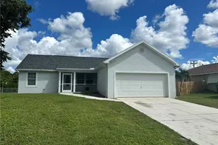 121 NE 11th Pl, Cape Coral, FL 33909 - Photo 1
