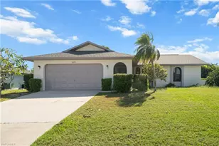 920 SE 18th Terrace, Cape Coral, FL 33990 - Photo 1