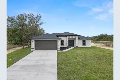 7537 19th Ter, Labelle, FL 33935 - Photo 1