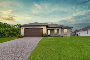 1700 NE 5th Pl, Cape Coral, FL 33909 - Photo 1