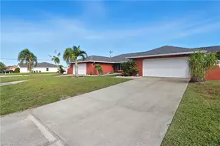 913 Mohawk Pkwy, Cape Coral, FL 33914 - Photo 1