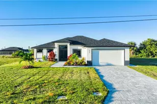 313 NE 5th Terrace, Cape Coral, FL 33909 - Photo 1