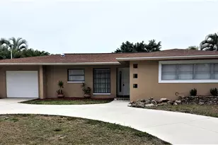 4236 Country Club Blvd, Cape Coral, FL 33904 - Photo 1