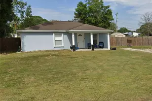571 Avenue H, Moore Haven, FL 33471 - Photo 1