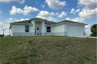 915 Marconi Loop, Labelle, FL 33440 - Photo 1