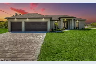 860 NE 6th Ave, Cape Coral, FL 33909 - Photo 1