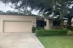 5829 Wild Fig Ln, Fort Myers, FL 33919 - Photo 1