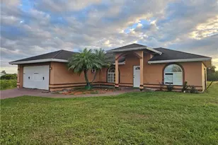 8016 Mangrove Cir, Labelle, FL 33935 - Photo 1