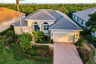 8782 New Castle Dr, Fort Myers, FL 33908 - Photo 1