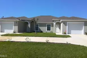 3610 SW 17th Ave, Cape Coral, FL 33914 - Photo 1