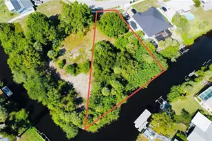 935 Iris Dr, North Fort Myers, FL 33903 - Photo 1