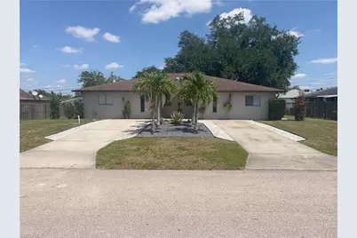 2258 Iris Way, Fort Myers, FL 33905 - Photo 1
