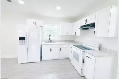 581 Wood Ave, Fort Myers, FL 33905 - Photo 1